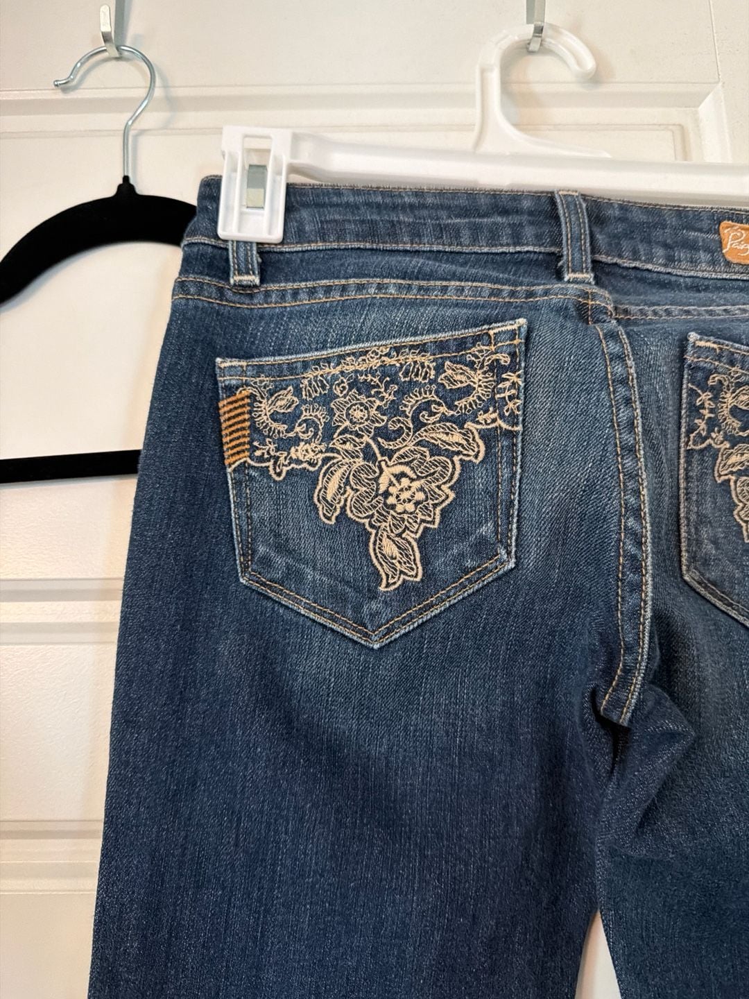 Paige Premium Denim Hidden Hills Bootcut Jeans with Floral Embroidered Pockets Size 24 7