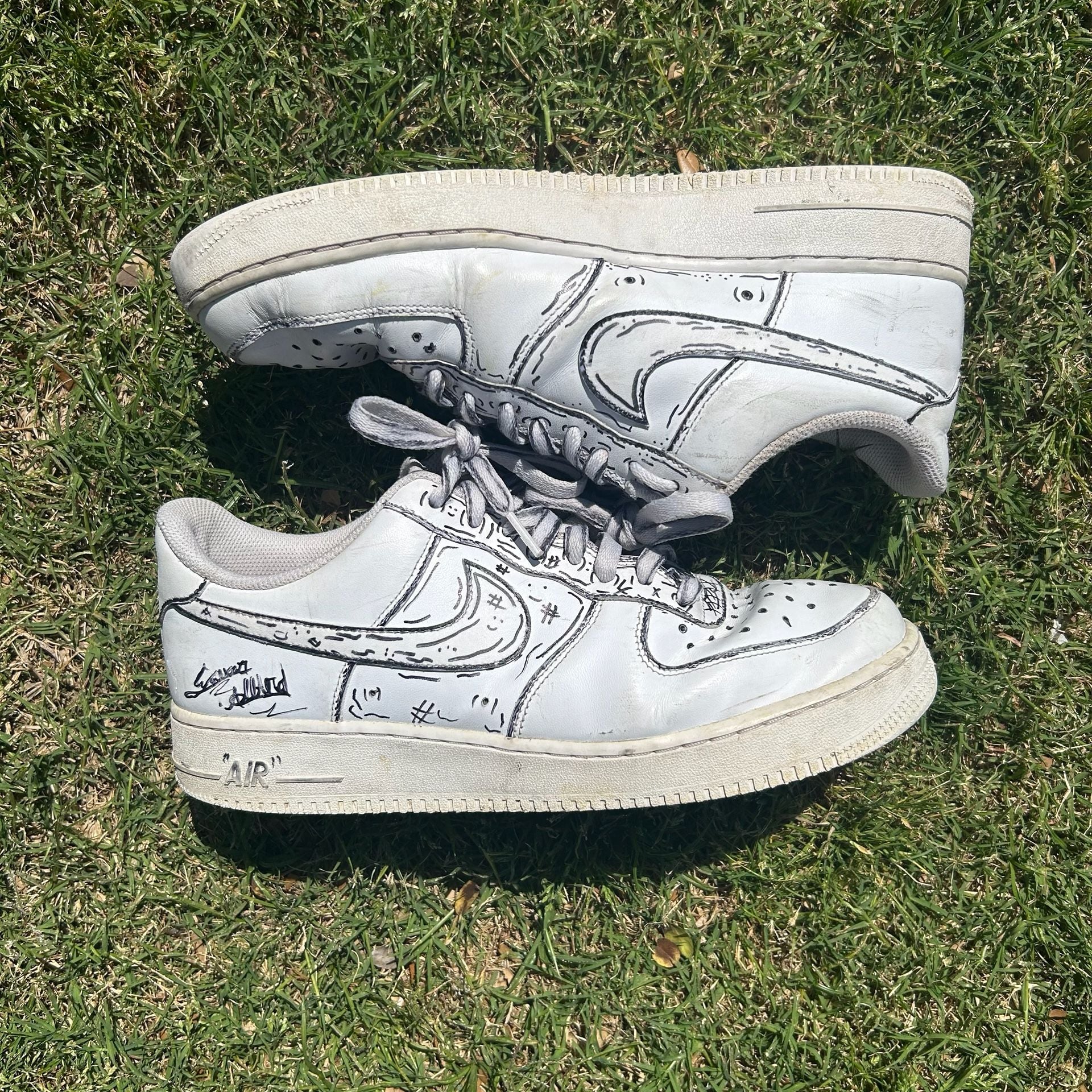Custom Cartoon Hand-Painted Nike Air Force 1 Low Sneakers 2