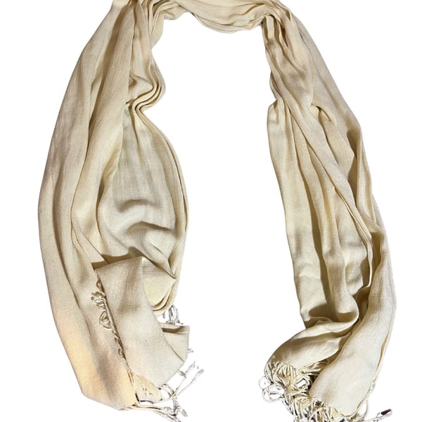 Soft Wrap Fringe Scarf