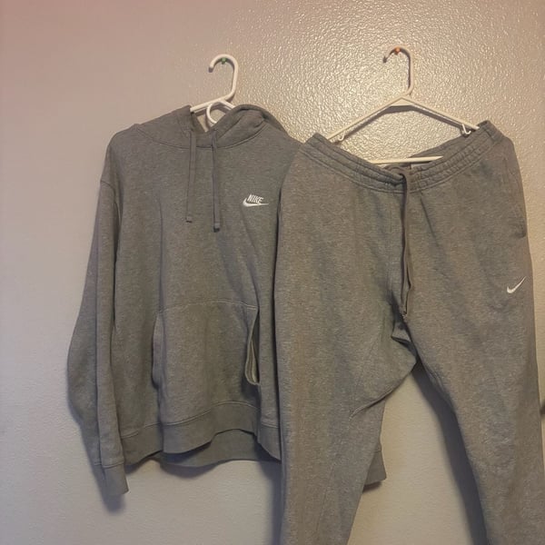 Nike Sportswear Club Fleece Gray Hoodie and Joggers Sweatsuit Set
