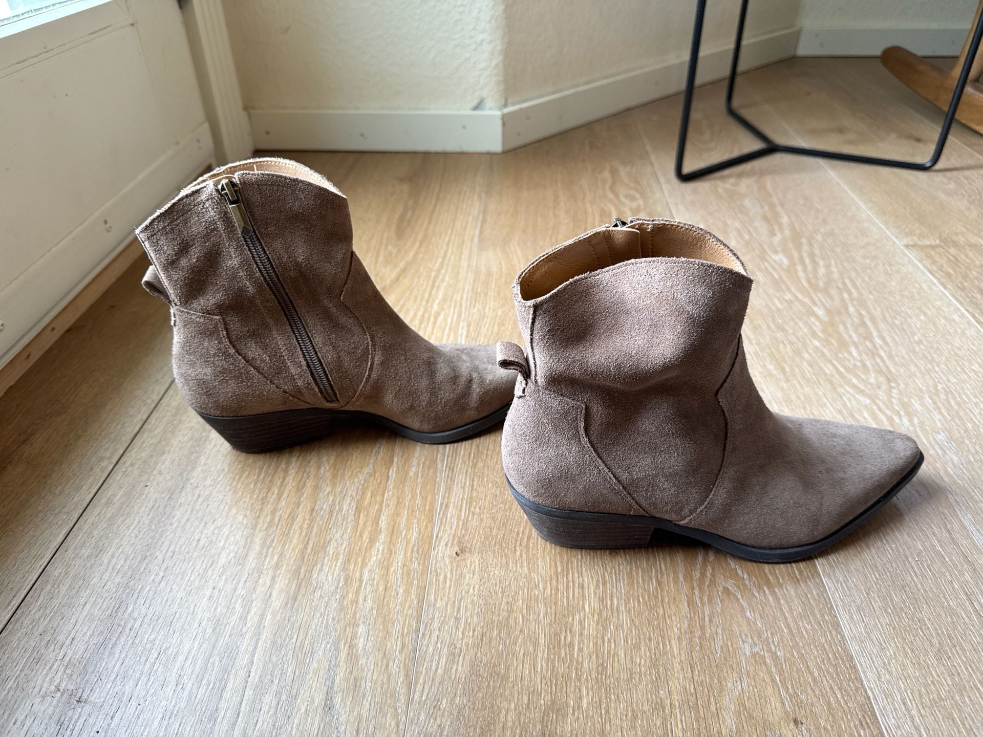 Crown Vintage Suede Pointed Toe Ankle Booties in Taupe 5