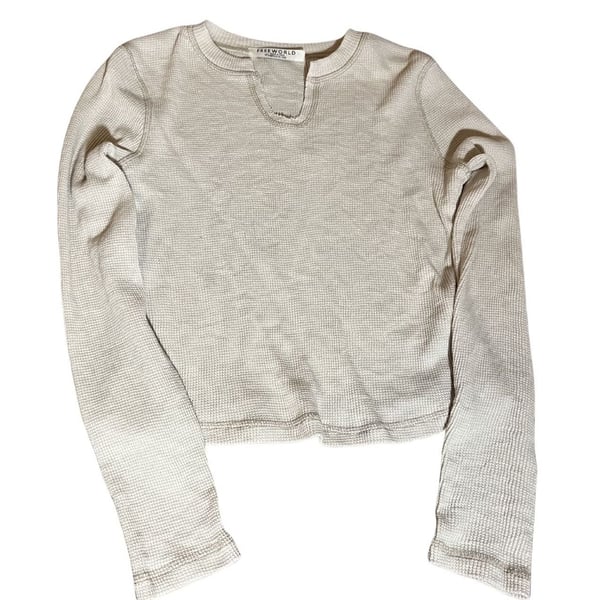 FREEWORLD Women's Long Sleeve Waffle Knit Crop Top,  Notch Neck