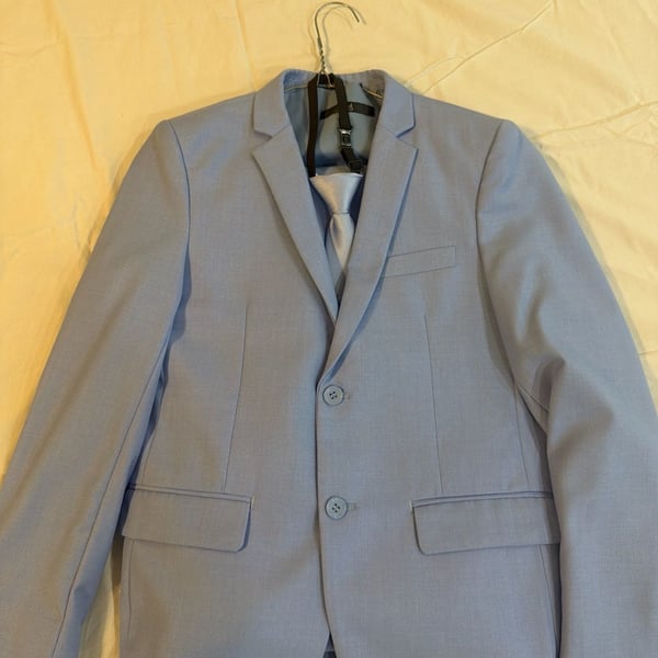 B&G Italy Boys Light Blue 5-Piece Suit Set with Vest and Tie Size 12
