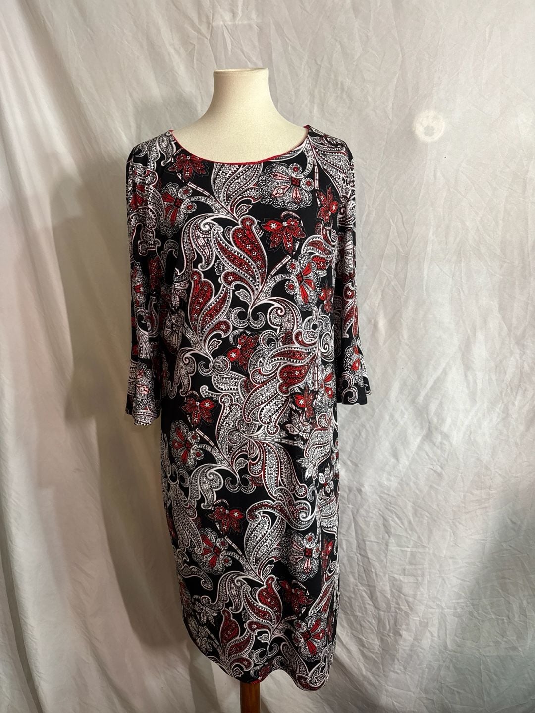 Liz Claiborne Red Black White Paisley Bell Sleeve Shift Dress Women's Size 16 2