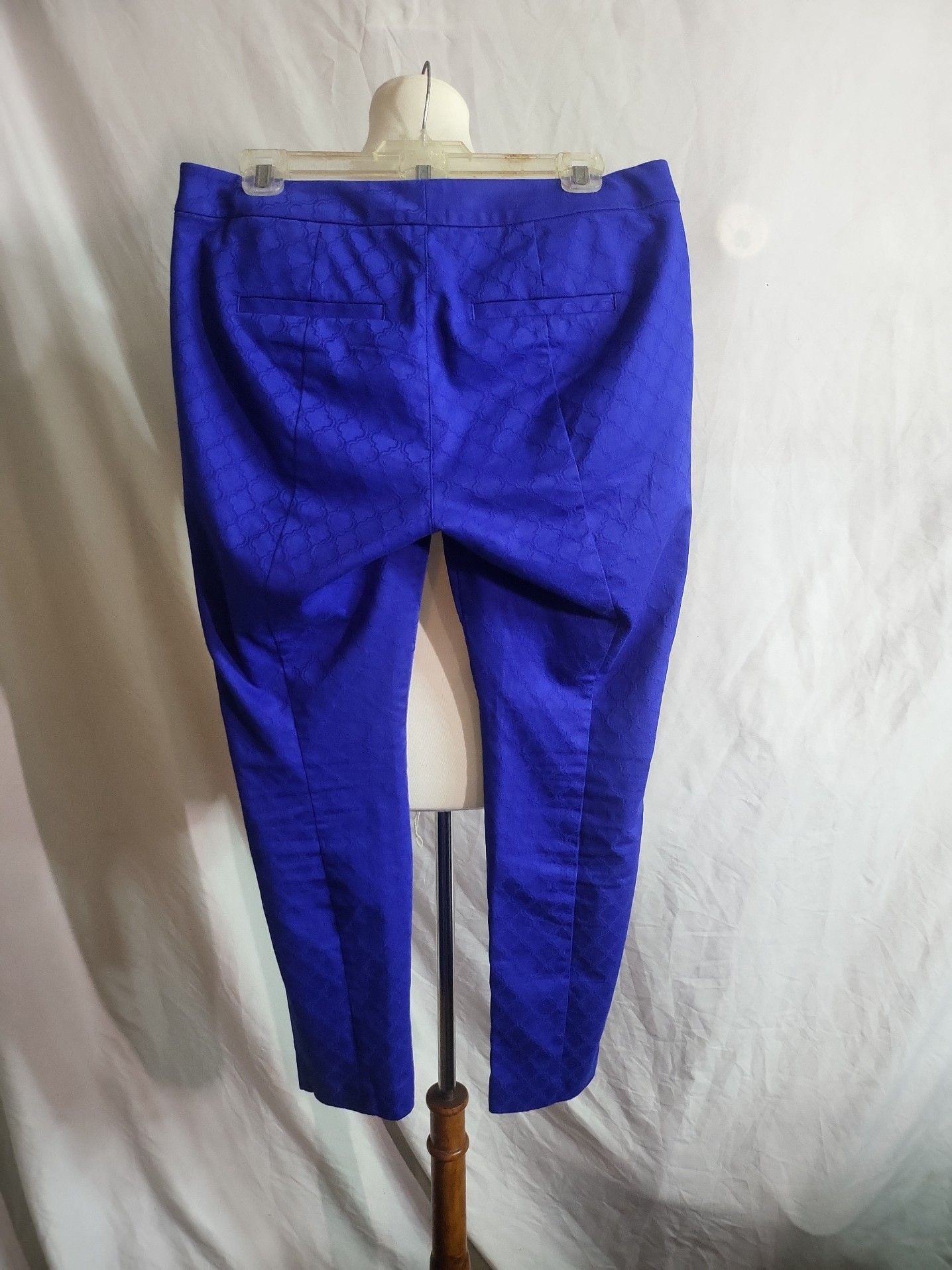 Lilly Pulitzer Kelly Skinny Ankle Pants in Royal Blue Quatrefoil Jacquard 4