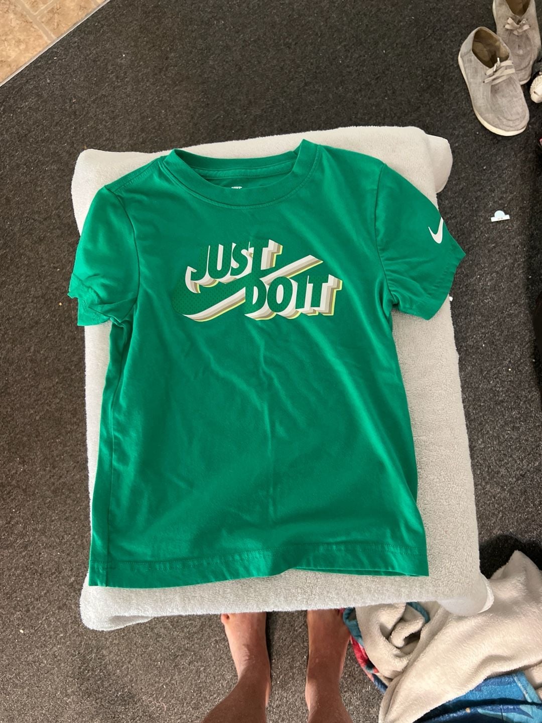 Nike Boys Spring Green Just Do It 3D Graphic Swoosh T-Shirt 2
