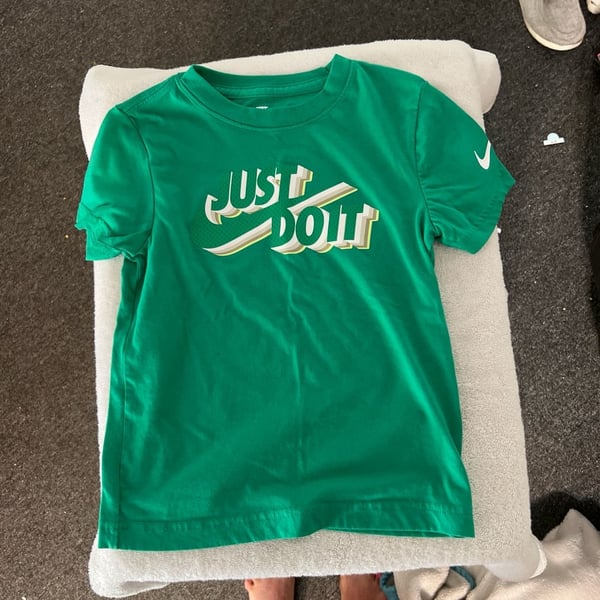Nike Boys Spring Green Just Do It 3D Graphic Swoosh T-Shirt