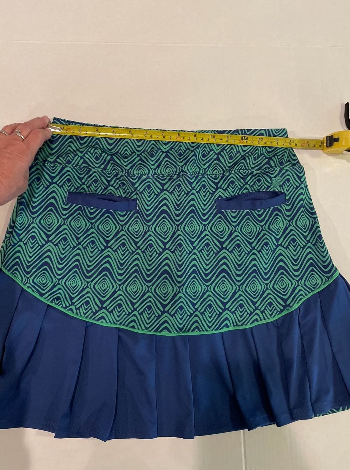 Birdies and Bows Women's Blue and Green Pleated Golf/Tennis Skort Sz MED. 10