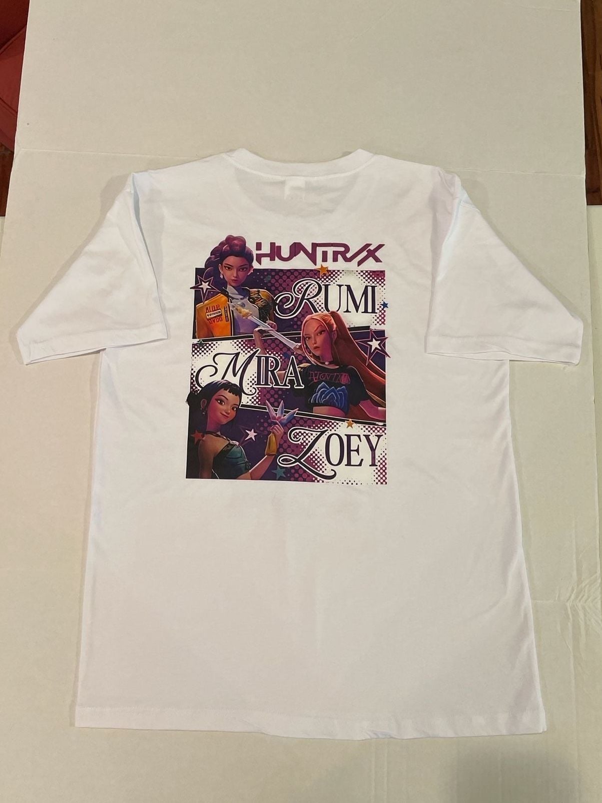 KIDS size XL Netflix KPop Demon Hunters Graphic T-Shirt 6
