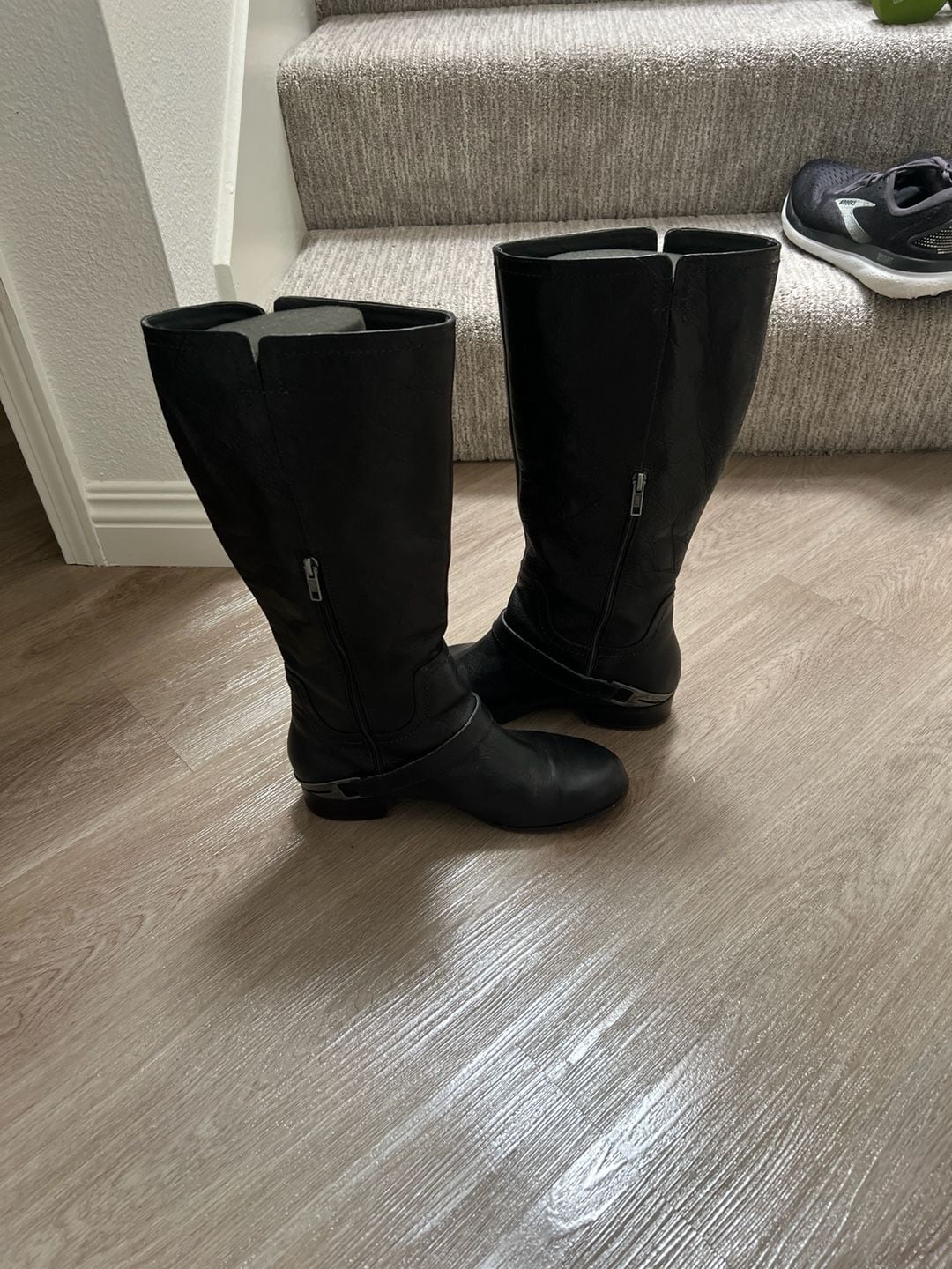 UGG 6