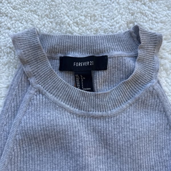 Forever 21 Grey Ribbed High Neck Sleeveless Halter Crop Top