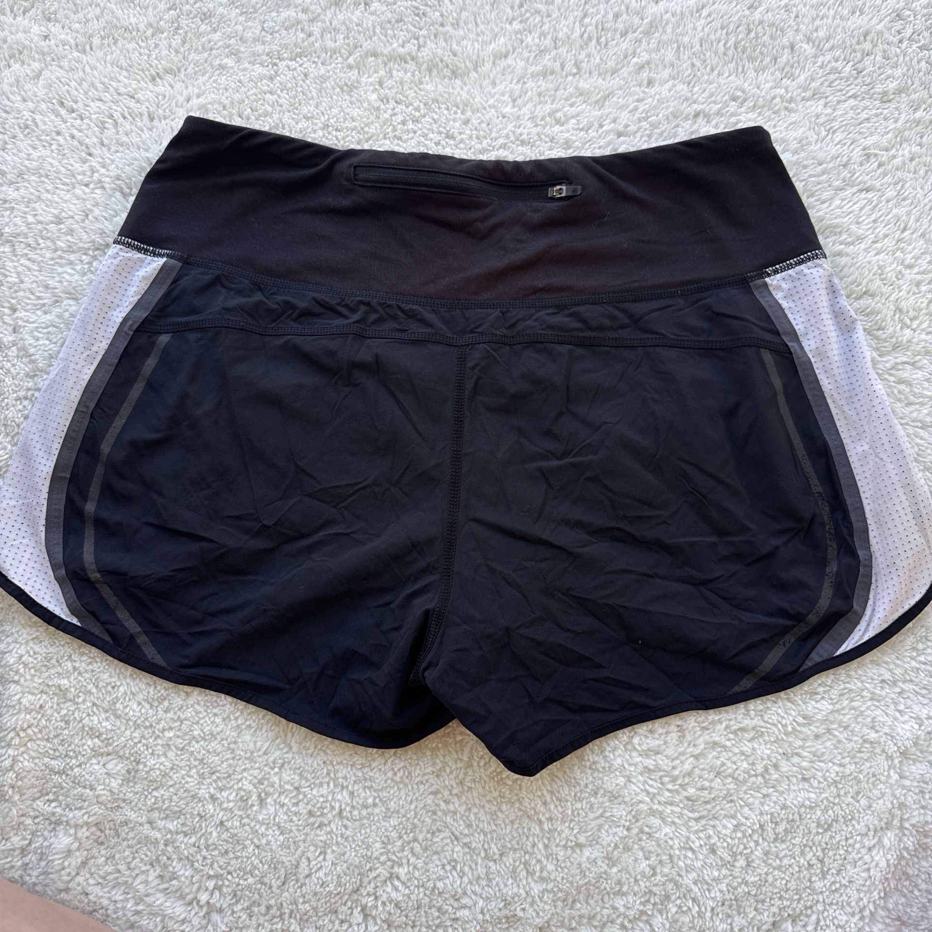 Athleta Acceleration Running Shorts Black White Mesh Side Panels Size Medium 6