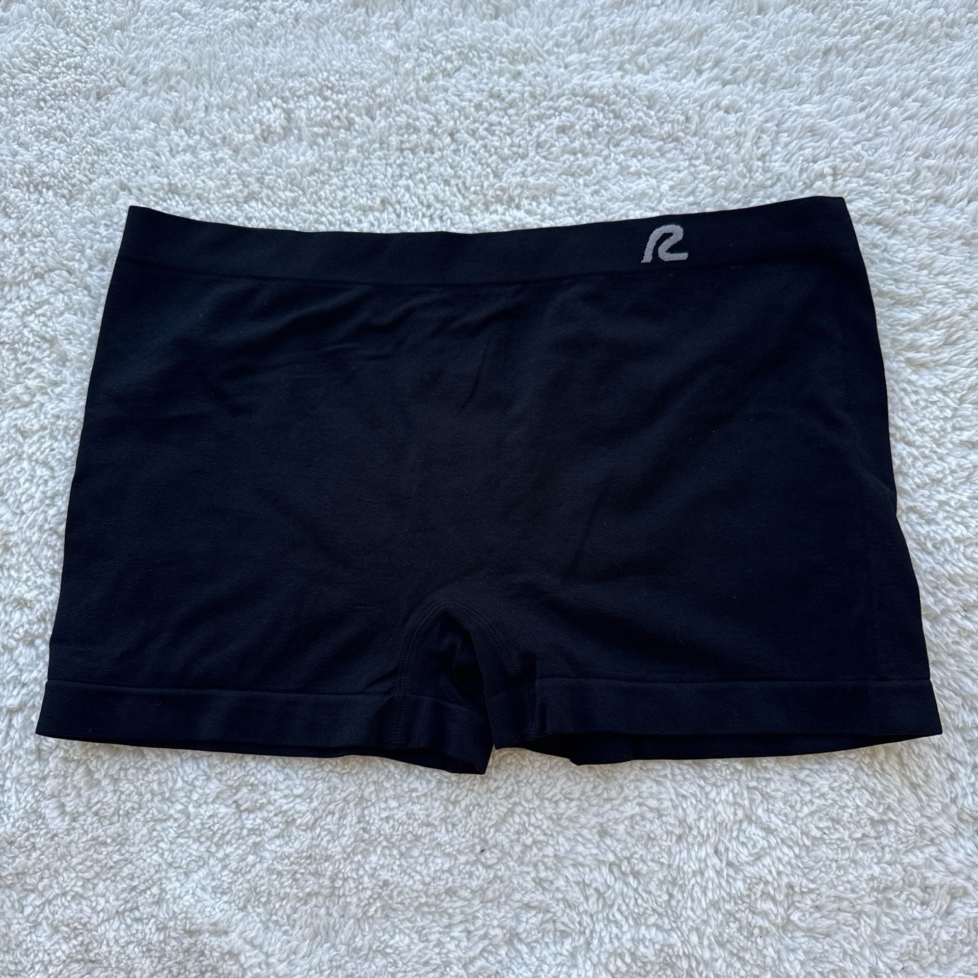 Road Runner Sports Women's Black Seamless Boyshort Performance Underwear 2