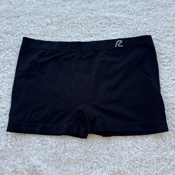 Road Runner Sports Women's Black Seamless Boyshort Performance Underwear