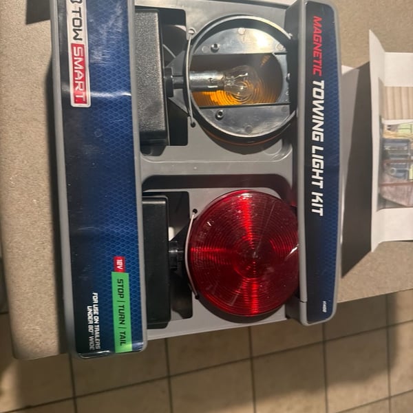TowSmart 1402 Magnetic Towing Light Kit 12V Stop Turn Tail Lights