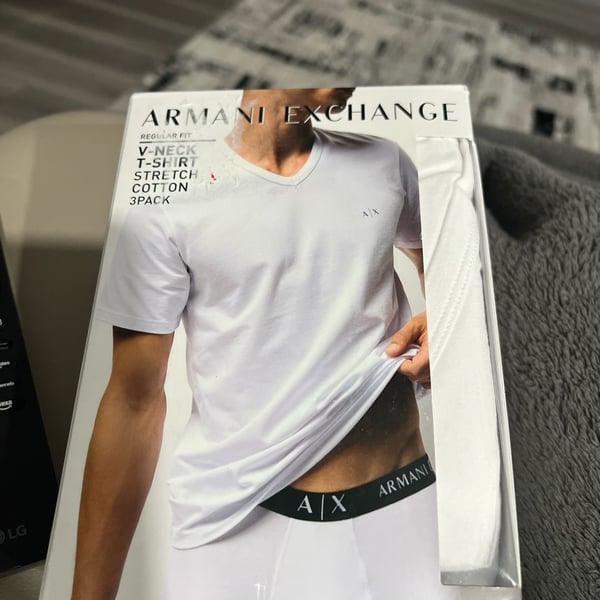 Armani Exchange Men's Regular Fit V-Neck Stretch Cotton T-Shirt 3-Pack - White XL