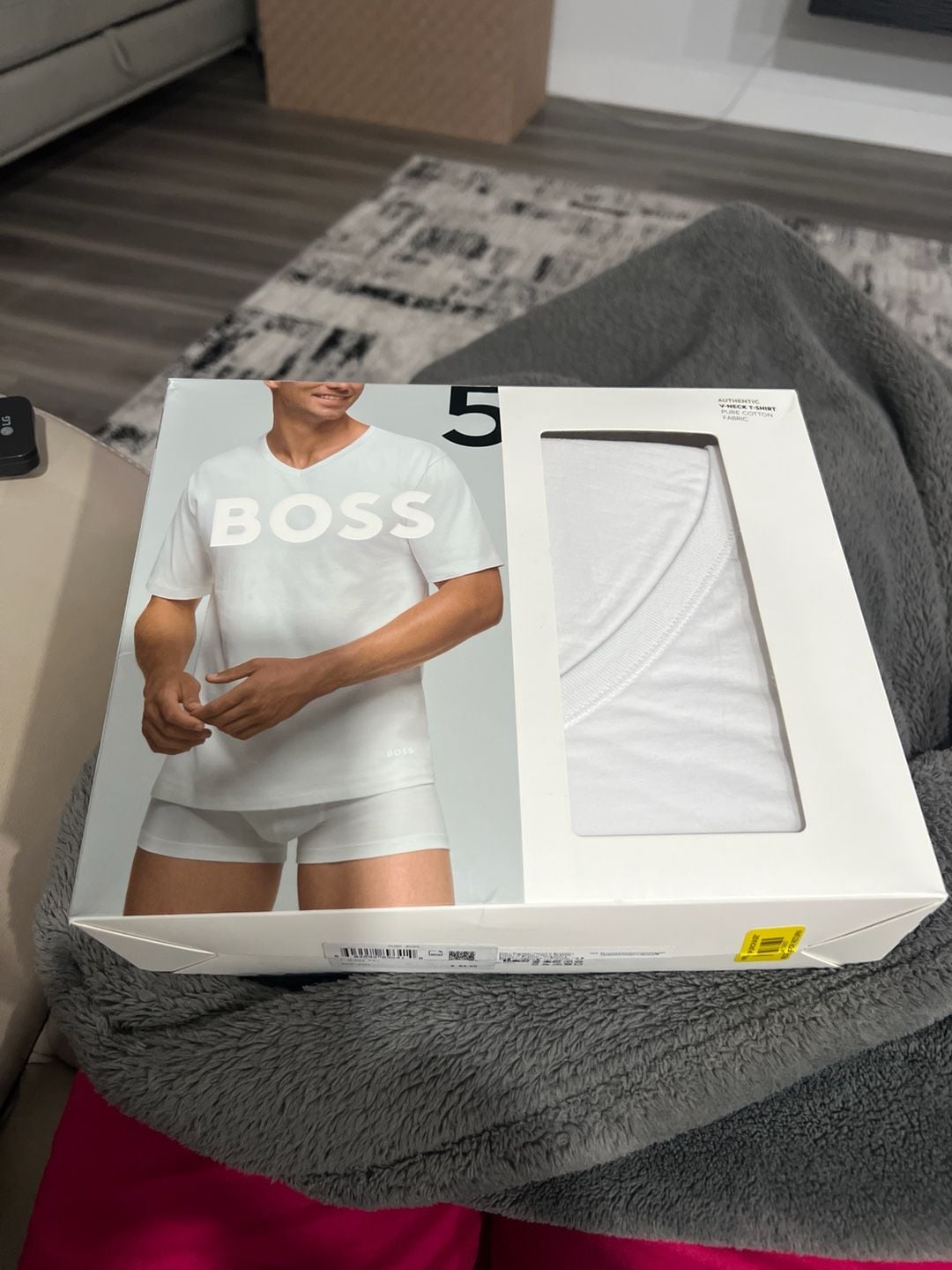 Hugo Boss 5-Pack Authentic V-Neck T-Shirts Pure Cotton White XL 1