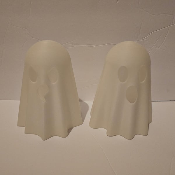 Set of 2 3D Printed Halloween Ghost Decor Small Standing Ghost Figures