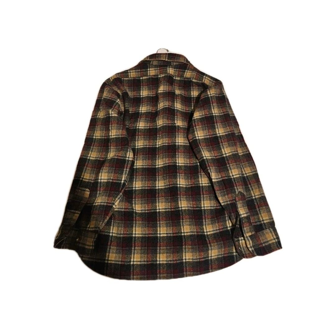 Vintage Pendleton 100% Virgin Wool Plaid Flannel Button Up Shirt Made in USA 3