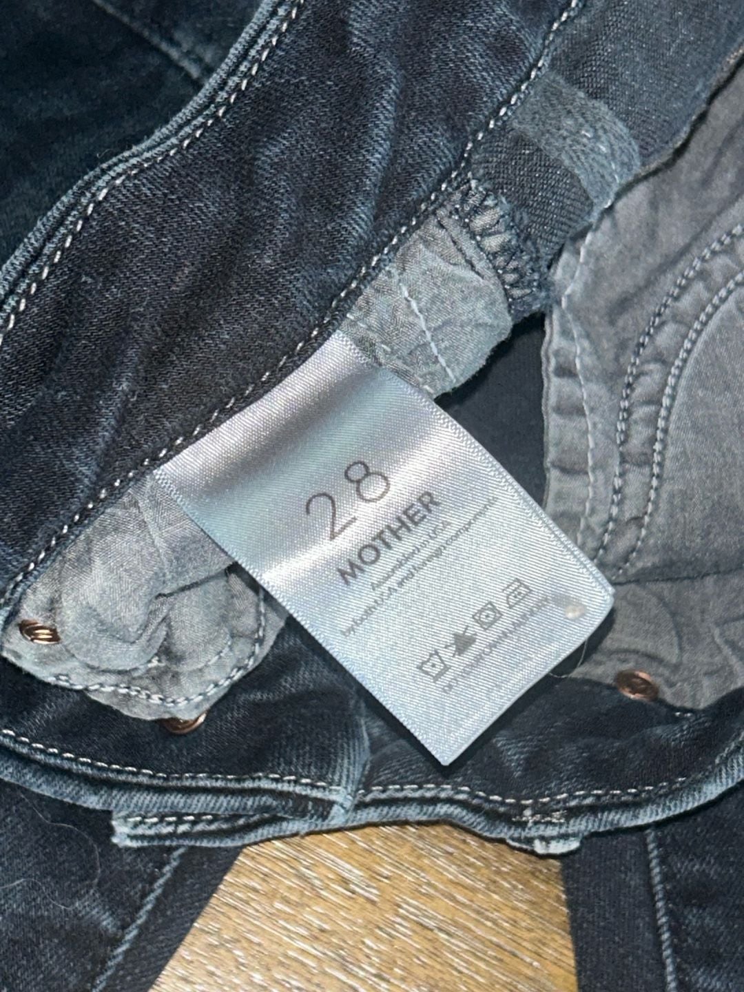 MOTHER The Looker High Rise Skinny Jeans in Dark Wash with Frayed Step Hem 4