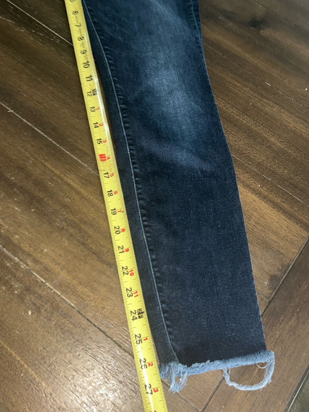 MOTHER The Looker High Rise Skinny Jeans in Dark Wash with Frayed Step Hem 7