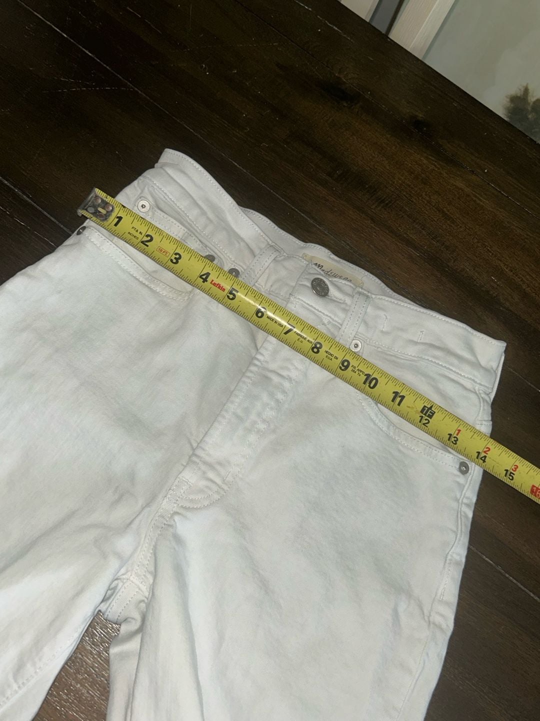 Madewell The Perfect Vintage Straight Jean in White with Distressed Knees and Raw Hem Size 25 6