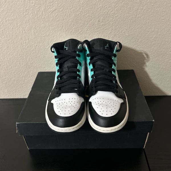 Air Jordan 1 Mid Tropical Twist White Black Blue 554724-132
