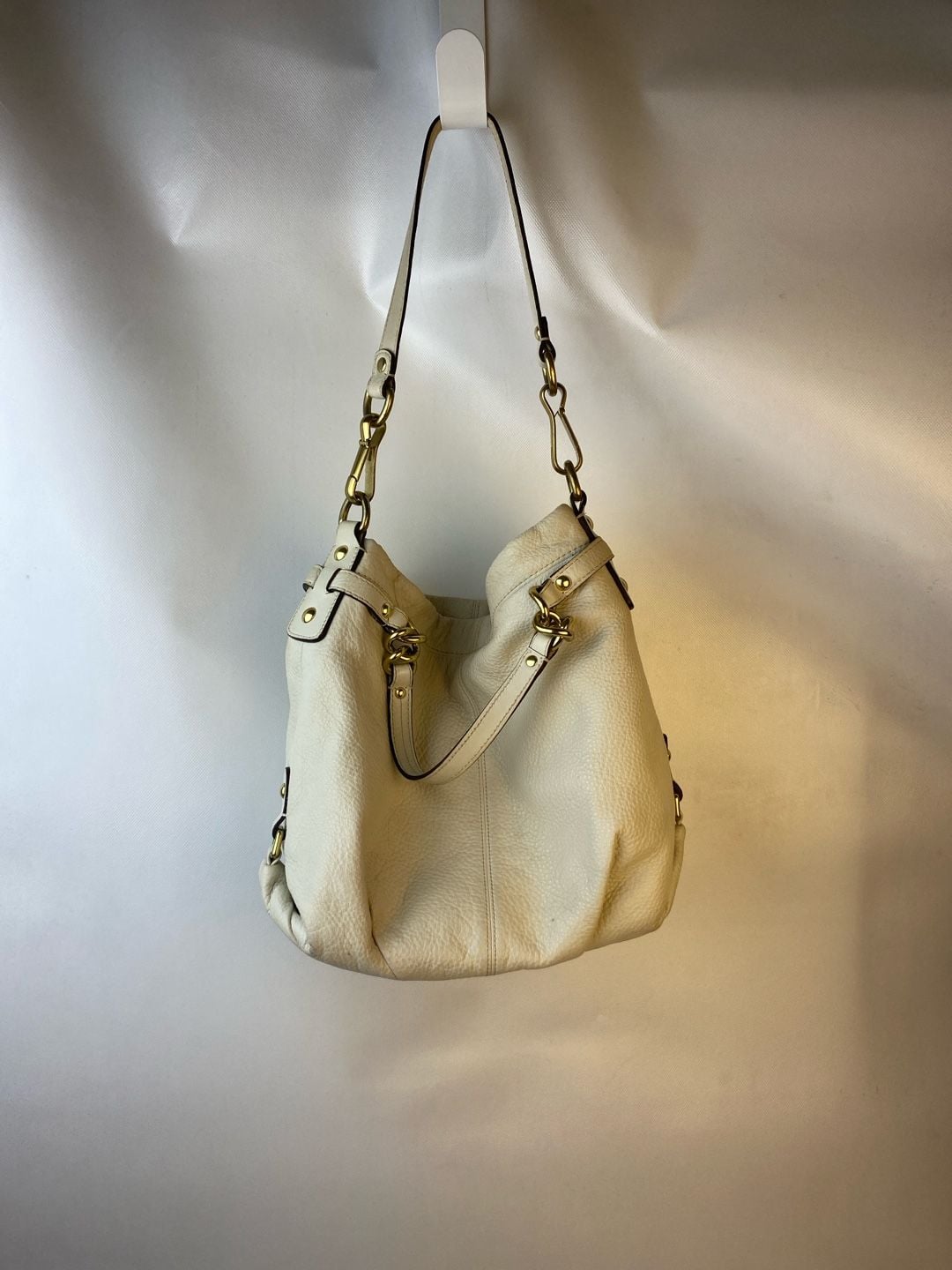 Coach Hobo Ivory Cream Pebbled Leather Shoulder Bag F17165 2