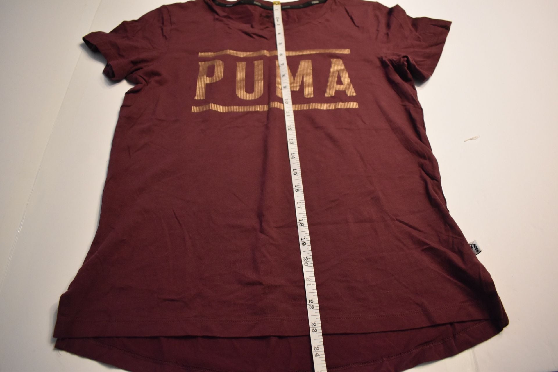 PUMA Women's Burgundy Graphic Logo Short Sleeve T-Shirt Size M 4