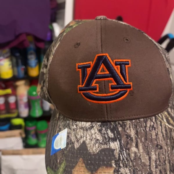 Auburn Tigers NCAA Mossy Oak Camouflage Two-Tone Hat