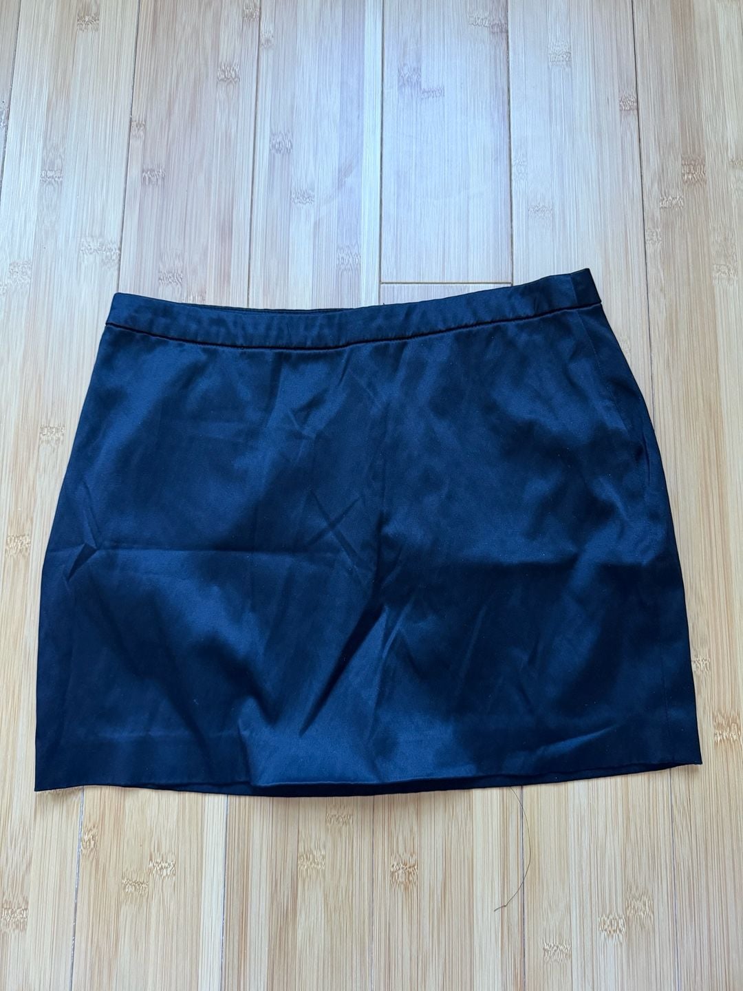 Vintage Y2K Forever 21 Pink Mountain Label Navy Blue Satin Mini Skirt 2