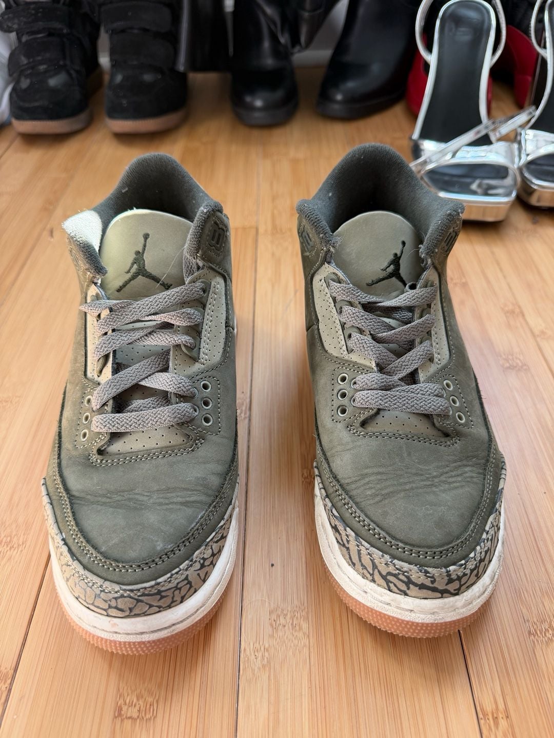 Air Jordan 3 Retro GS Family Affair Medium Olive (DM0967-202) 2