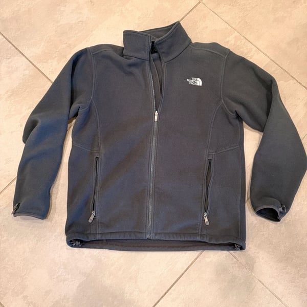 The North Face Women's Polartec Full-Zip Fleece Jacket in Black