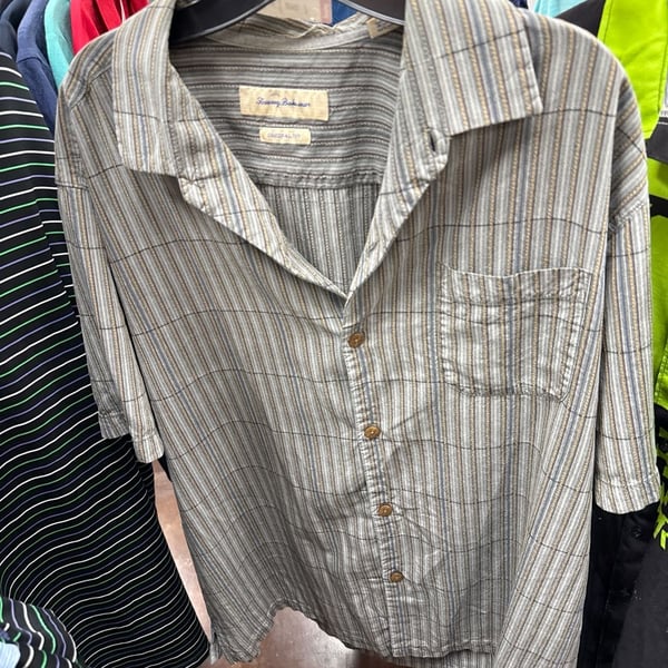 Tommy Bahama Original Fit Striped Silk Blend Short Sleeve Button Down Shirt