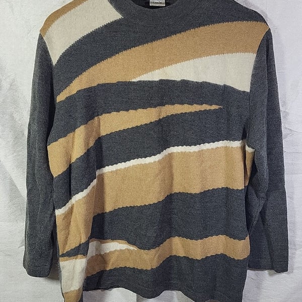 Vintage Lucia Wave Pattern Knit Pullover Sweater Gray and Tan