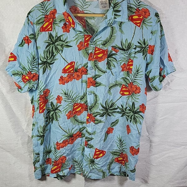 DC Comics Superman Tropical Floral Palm Tree Hawaiian Button Down Shirt, M