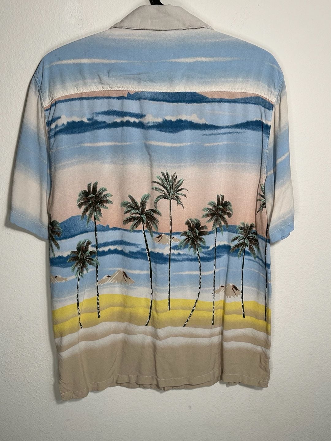 Product thumbnail 4
