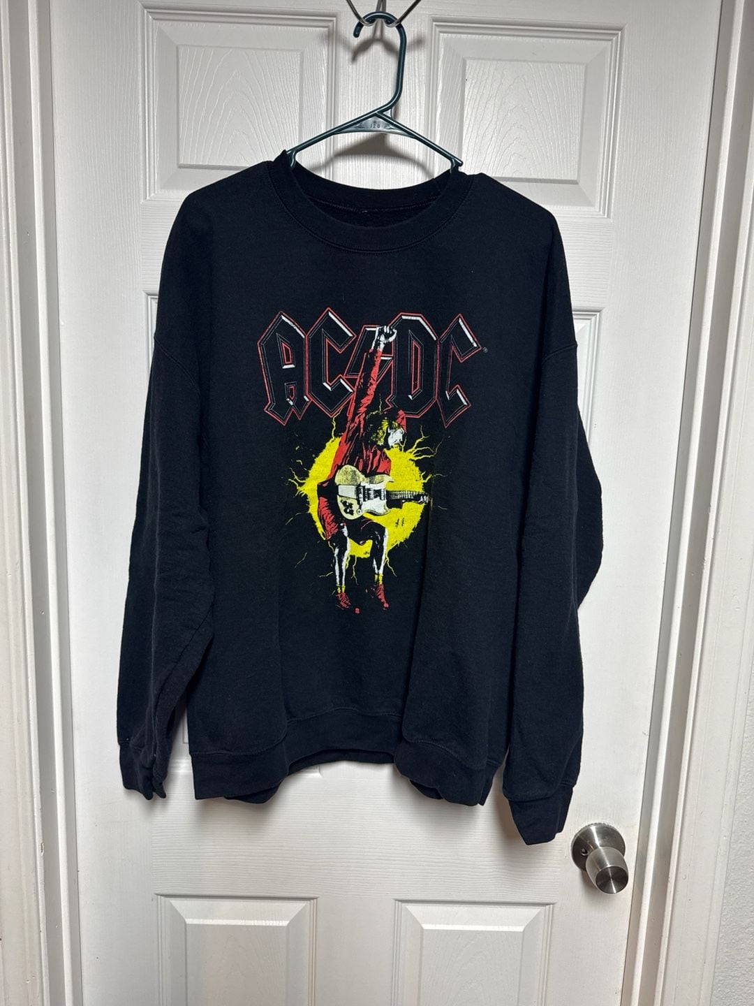 AC/DC Angus Young Razor's Edge Graphic Crewneck Sweatshirt Black Large 2
