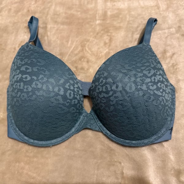 Victorias Secret Pink Push Up bra 32DD Green