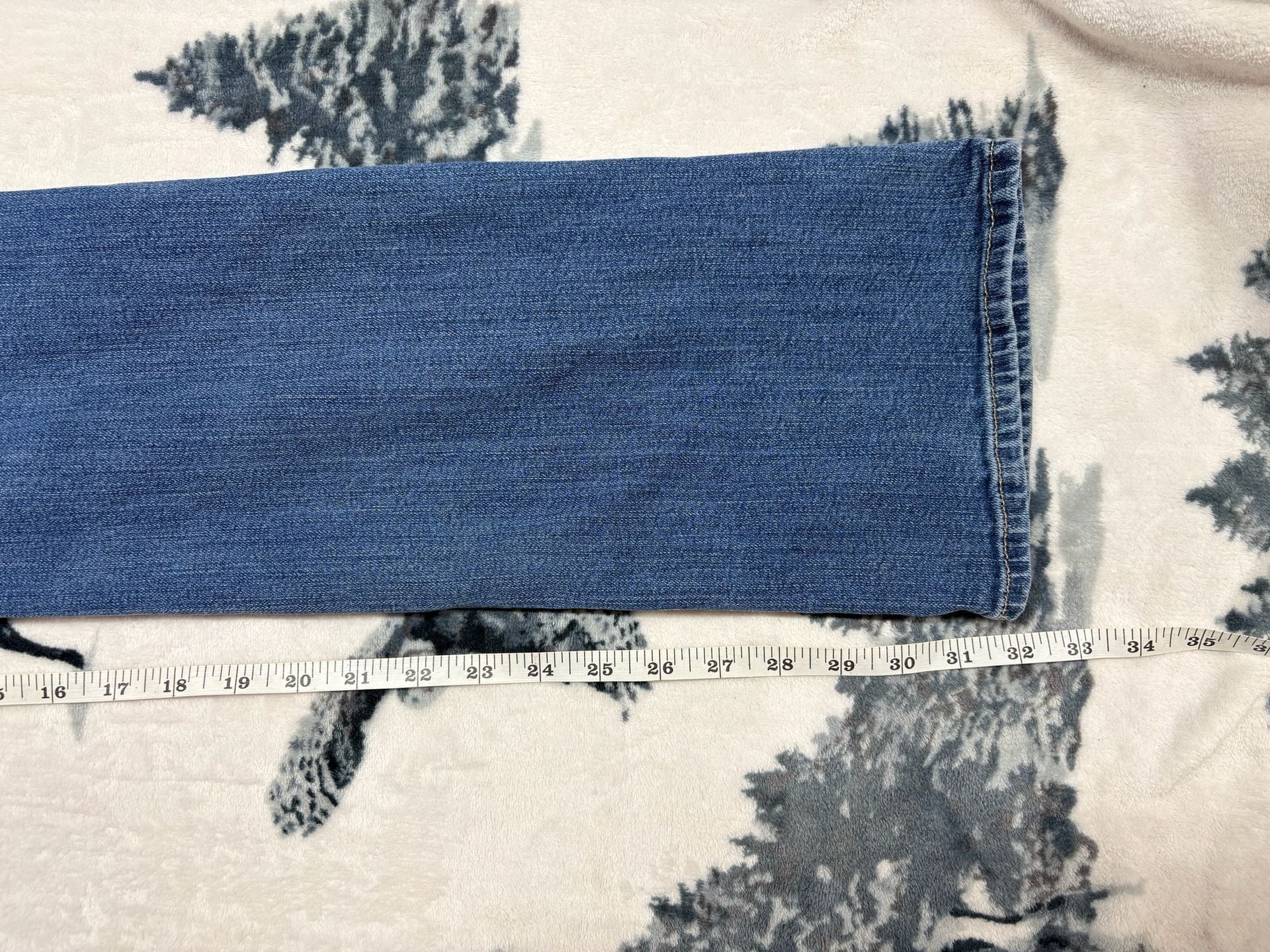 Eddie Bauer Womens Bootcut Jeans Size 8L Long Medium Wash Denim Classic Fit 4