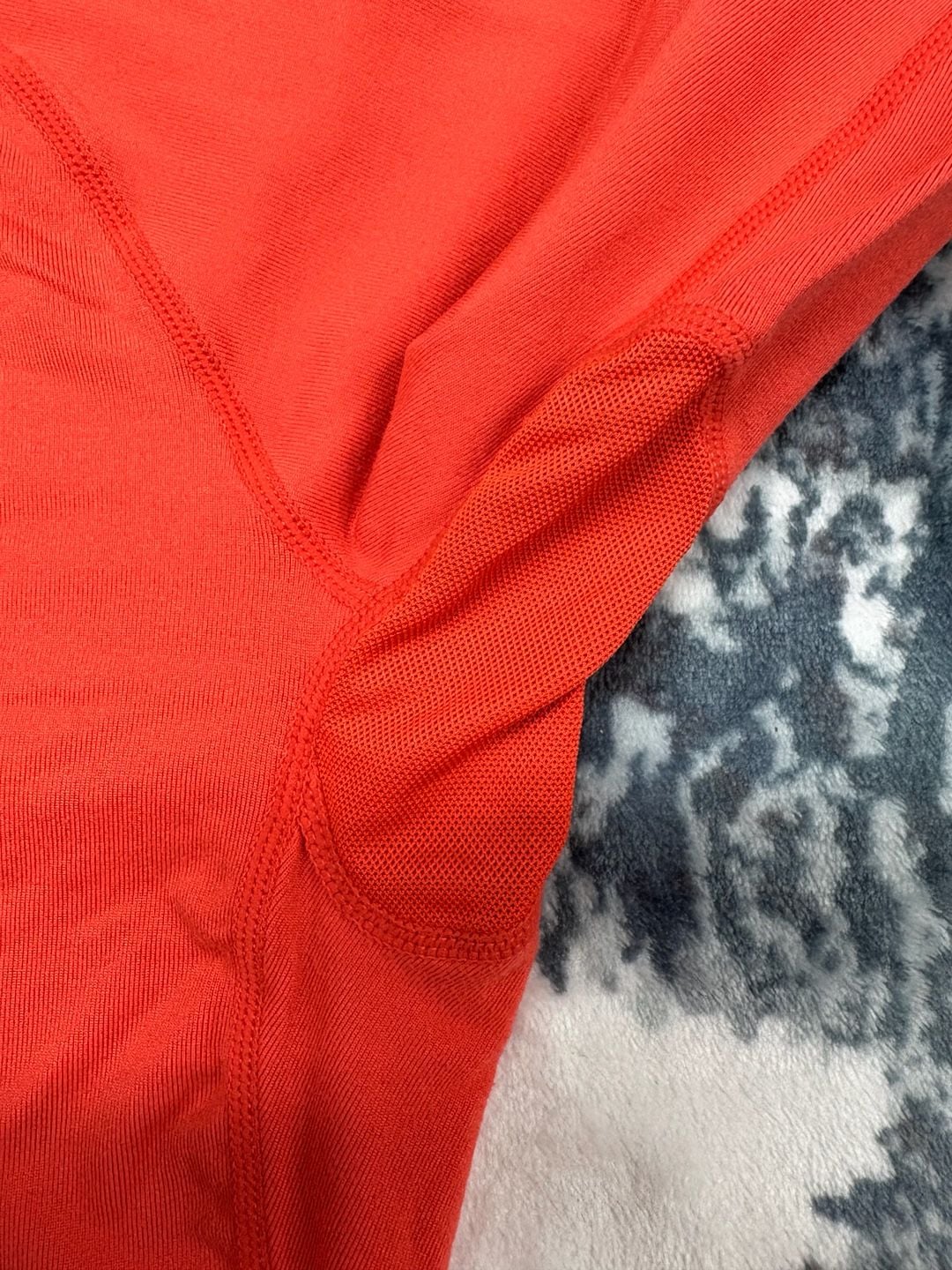Nike Women's Element Dri-FIT Quarter-Zip Running Top Orange Small 8