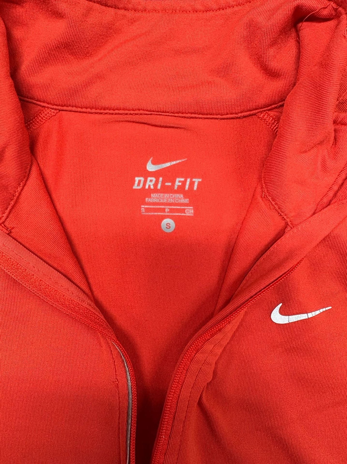 Nike Women's Element Dri-FIT Quarter-Zip Running Top Orange Small 4