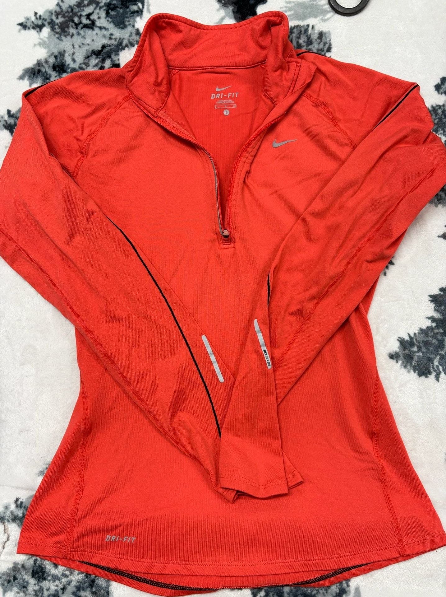 Nike Women's Element Dri-FIT Quarter-Zip Running Top Orange Small 7