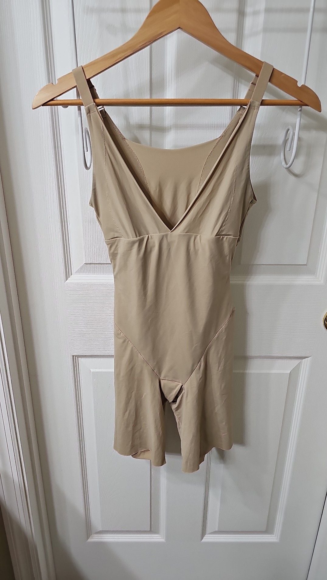 Maidenform Wear Your Own Bra Firm Control Body Shaper Singlet P2556 4