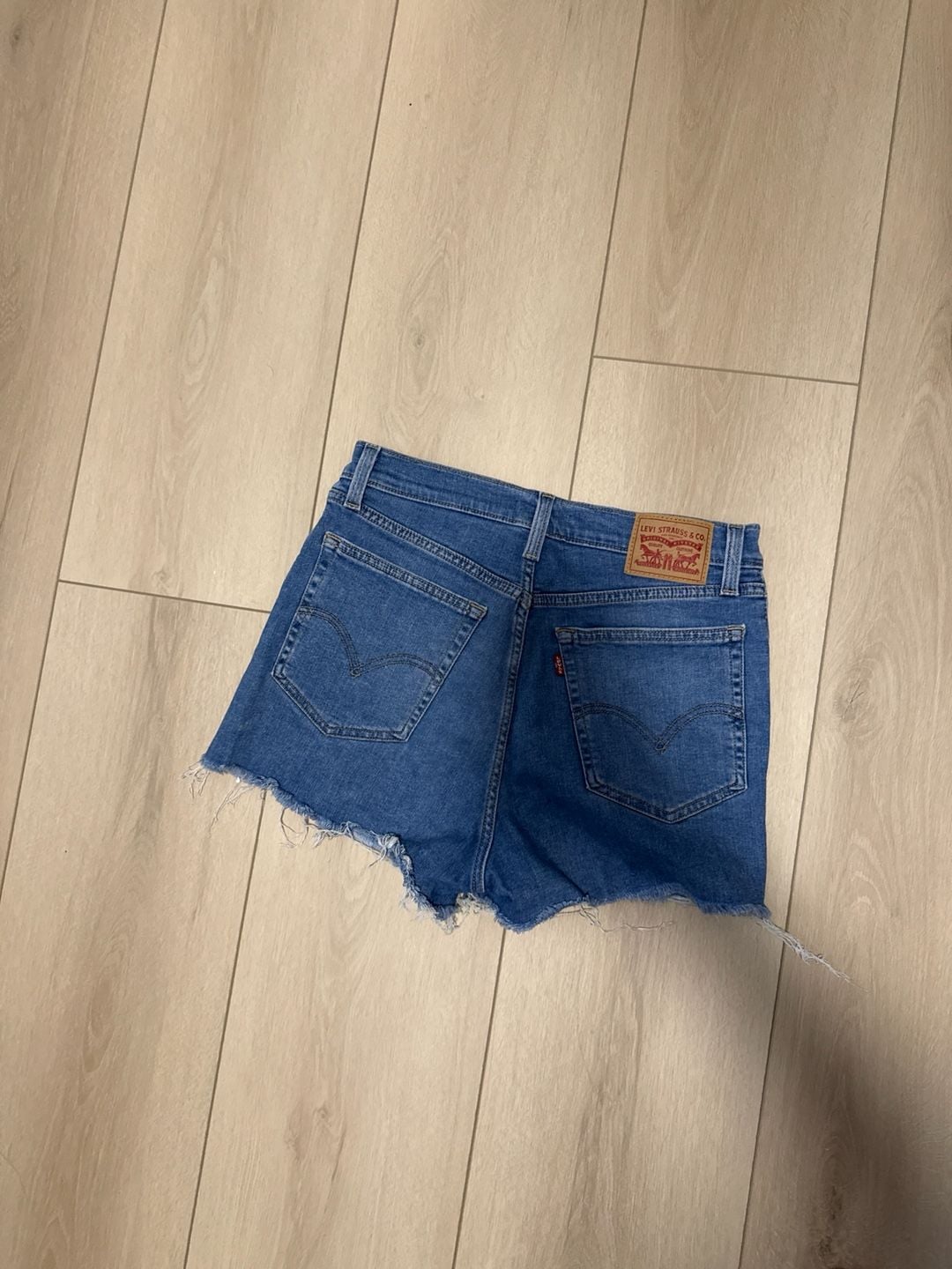 Product thumbnail 3