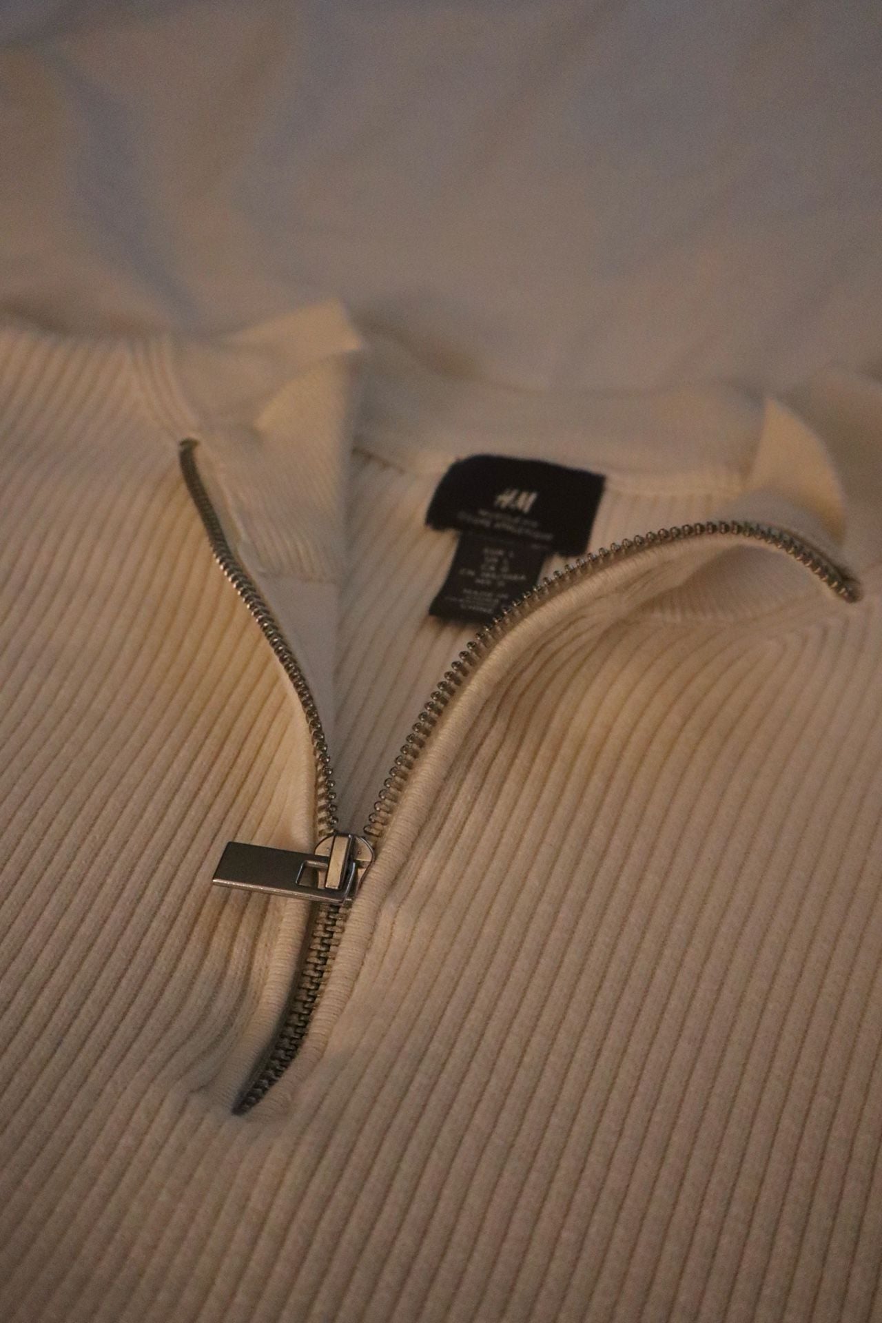 H&M Muscle Fit Ribbed Half-Zip Sweater in Cream 2