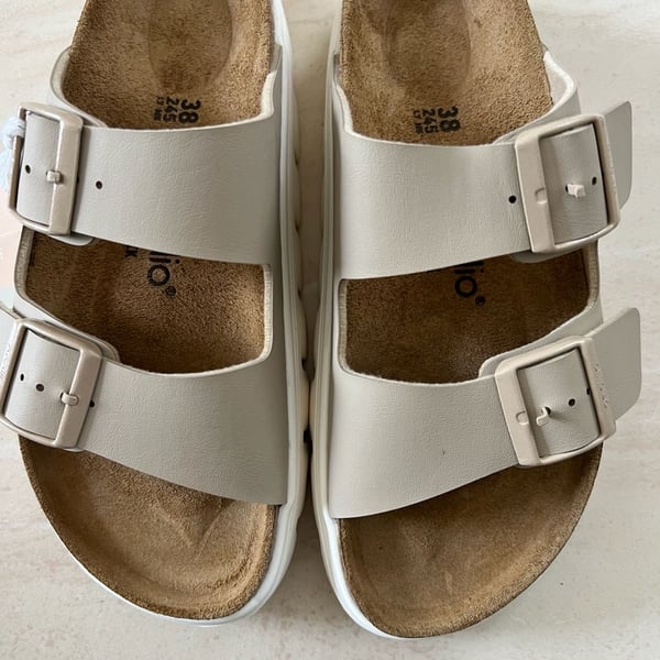 Papillio by Birkenstock Arizona Flex Platform Sandals in Eggshell