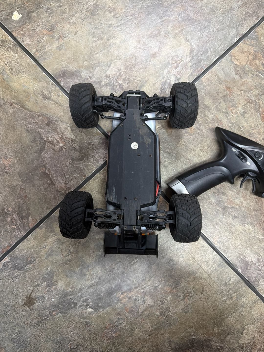 Haiboxing Hailstorm 18859 1:18 Scale 4WD High Speed Remote Control RC Truck 2