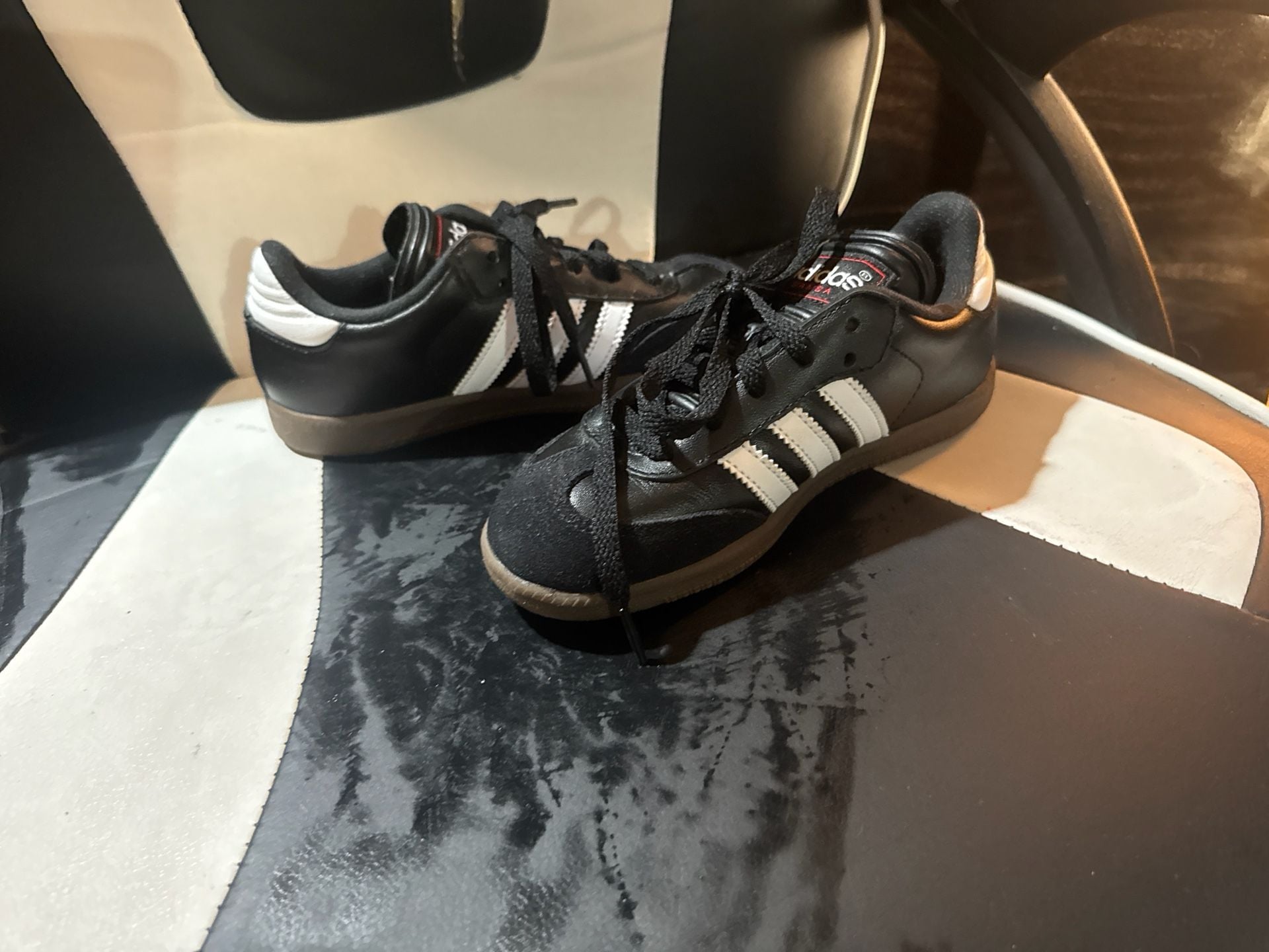 NEW Adidas Samba KIDS JUNIOR TEENS BLACK (IF1945 SOCCER UNISEX SIZE 1Y 5