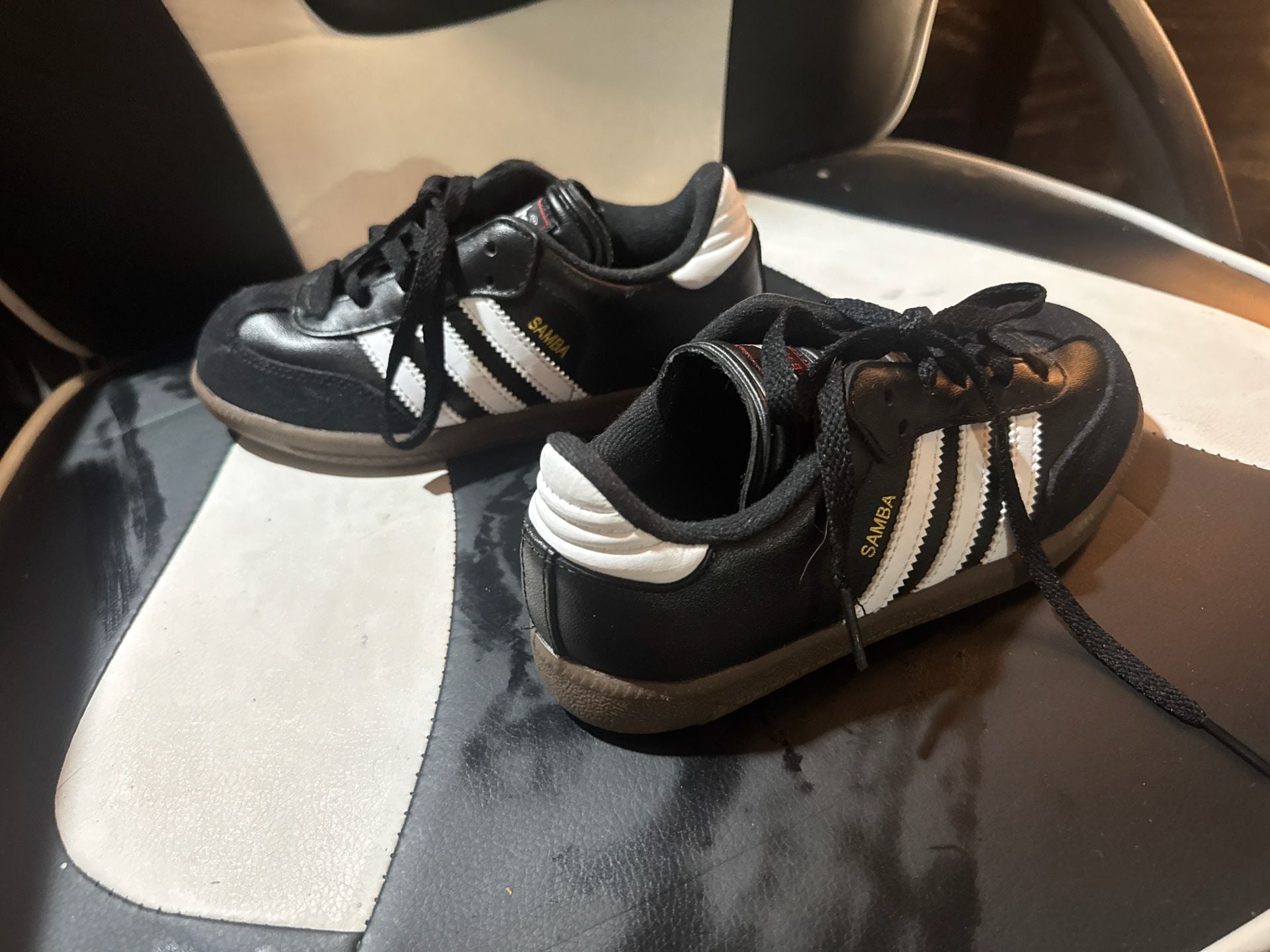 NEW Adidas Samba KIDS JUNIOR TEENS BLACK (IF1945 SOCCER UNISEX SIZE 1Y 6